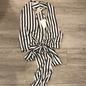 Black and White Stripe Crop